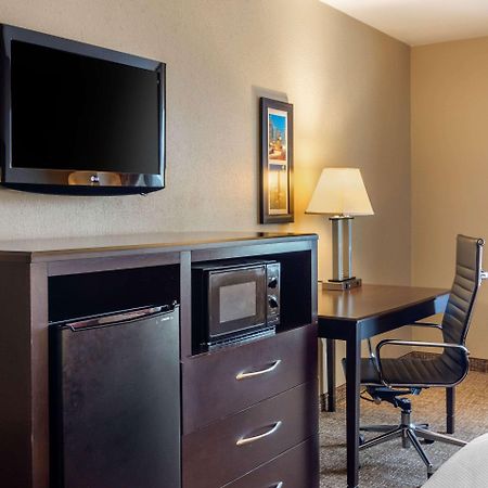 Comfort Inn & Suites Perry National Fairgrounds Area Eksteriør billede