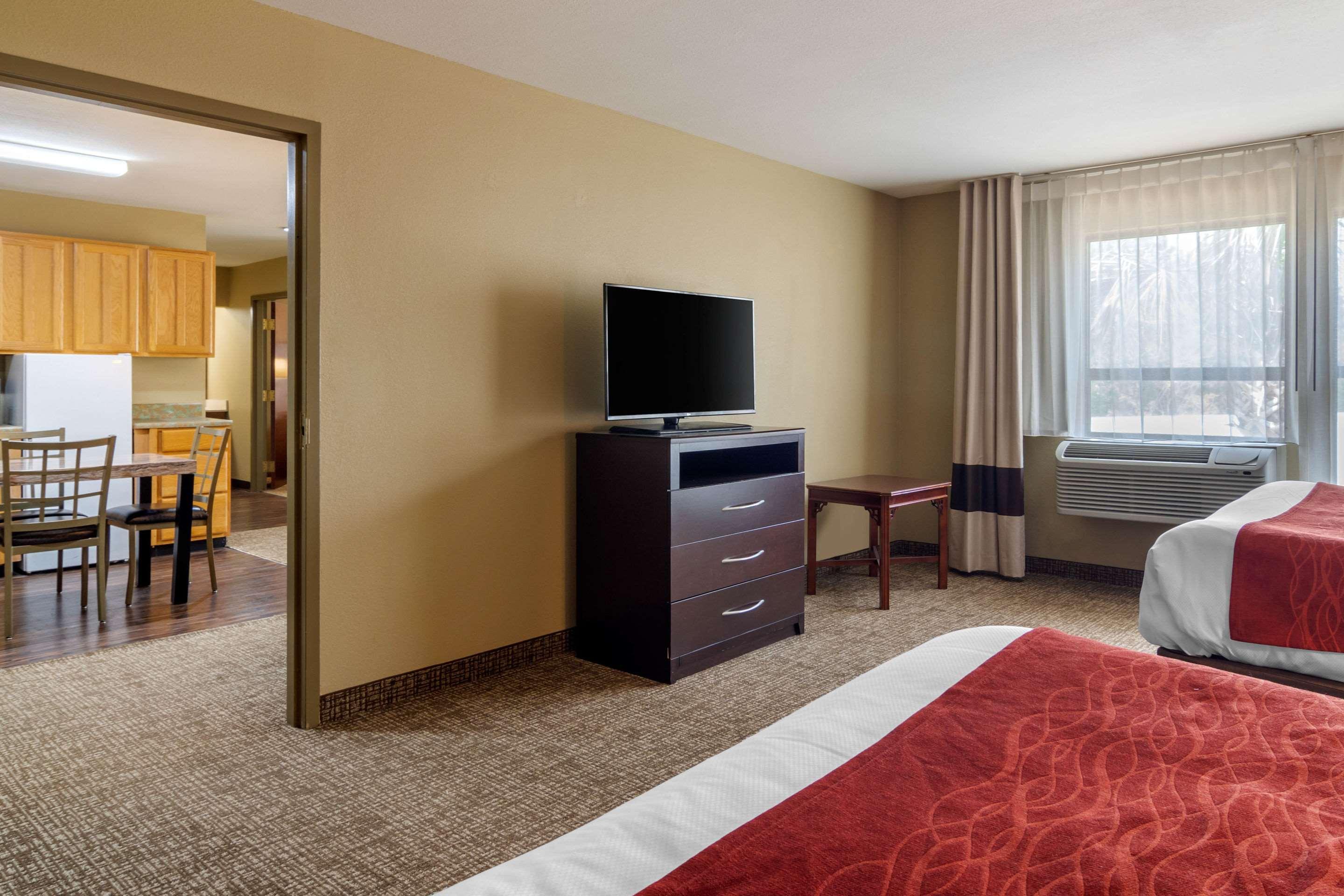 Comfort Inn & Suites Perry National Fairgrounds Area Eksteriør billede